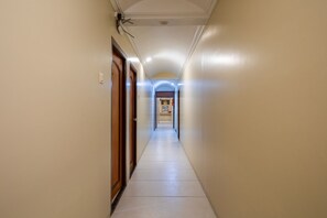 Deluxe Double Room | Living area