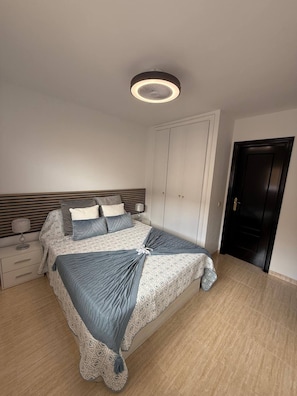 Apartment, 2 Bedrooms, Accessible, Smoking