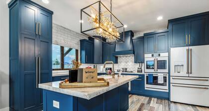 Luxury Mission Valley Retreat - Views, Firepit, Game Room, Hot Tub, Sleeps 16
