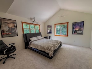 5 habitaciones, tabla de planchar con plancha y wifi