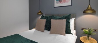 Close to city centre, Free Parking