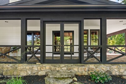 Whispering Estate Guest House - A Romantic Countryside Getaway