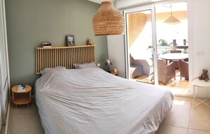 Wifi gratis y ropa de cama 