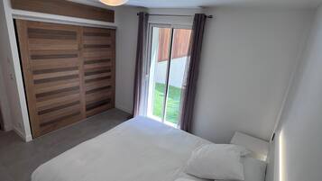 2 chambres, bureau, Wi-Fi gratuit, draps fournis