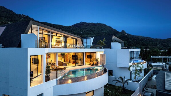 المنشأة من الخارج