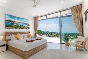 7 bedrooms, in-room safe, desk, free WiFi