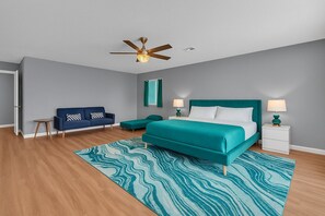 8 bedrooms, iron/ironing board, WiFi
