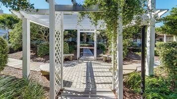 ลานระเบียง/นอกชาน