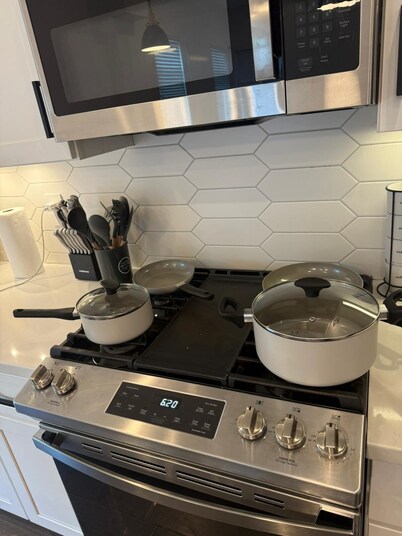 Luxury 3BR for Families Nurses and Group