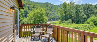 1 Mi to Hatfield-McCoy Trails: Apt in Matewan