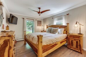 4 quartos, ferros/tábuas de passar roupa, berço de viagem