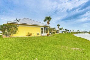 Exterior - 5 Mi to Sebring Int'l Raceway: Canal-View Retreat! (Sebring)