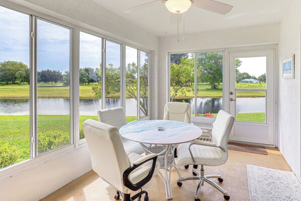 Dining - 5 Mi to Sebring Int'l Raceway: Canal-View Retreat! (Sebring)