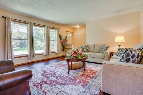 10 Mi to Downtown: Group Getaway in Minneapolis