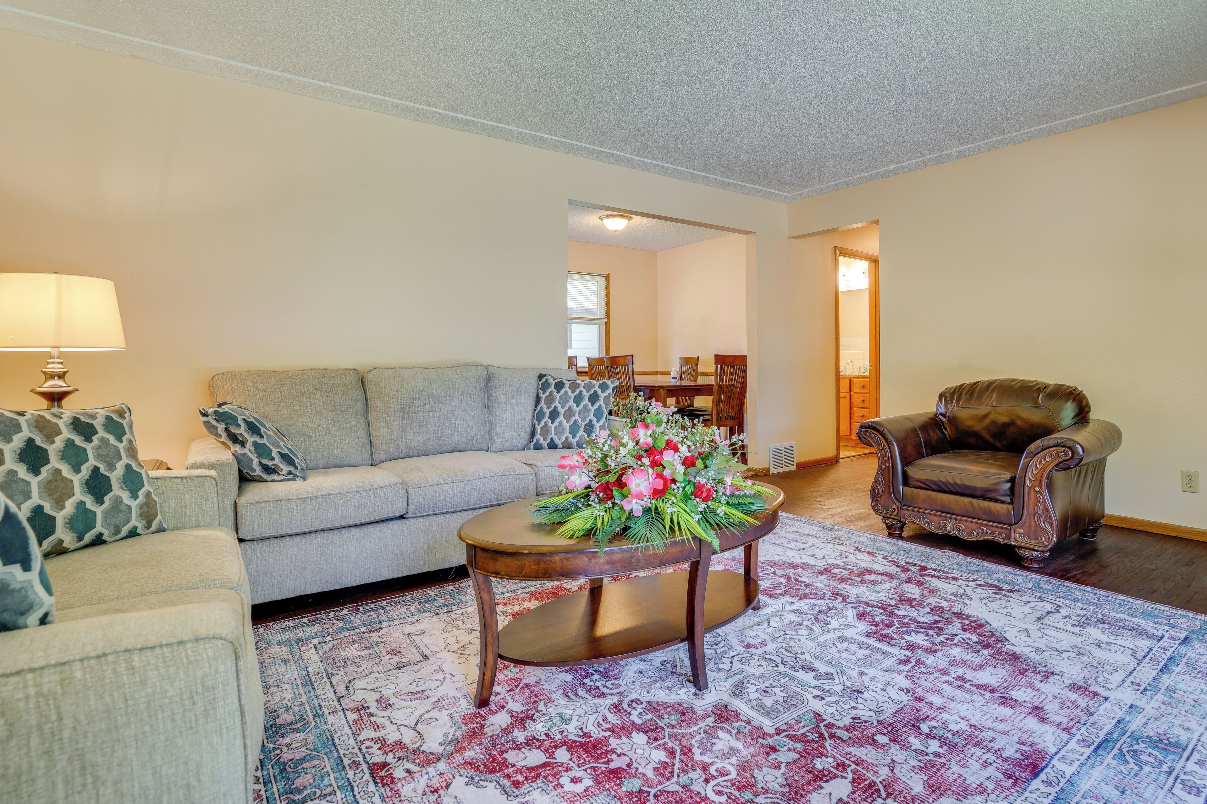 10 Mi To Downtown: Group Getaway In Minneapolis - Maple Grove, MN