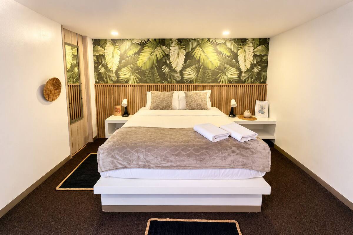 Double Room | Premium bedding, down comforters, in-room safe, desk