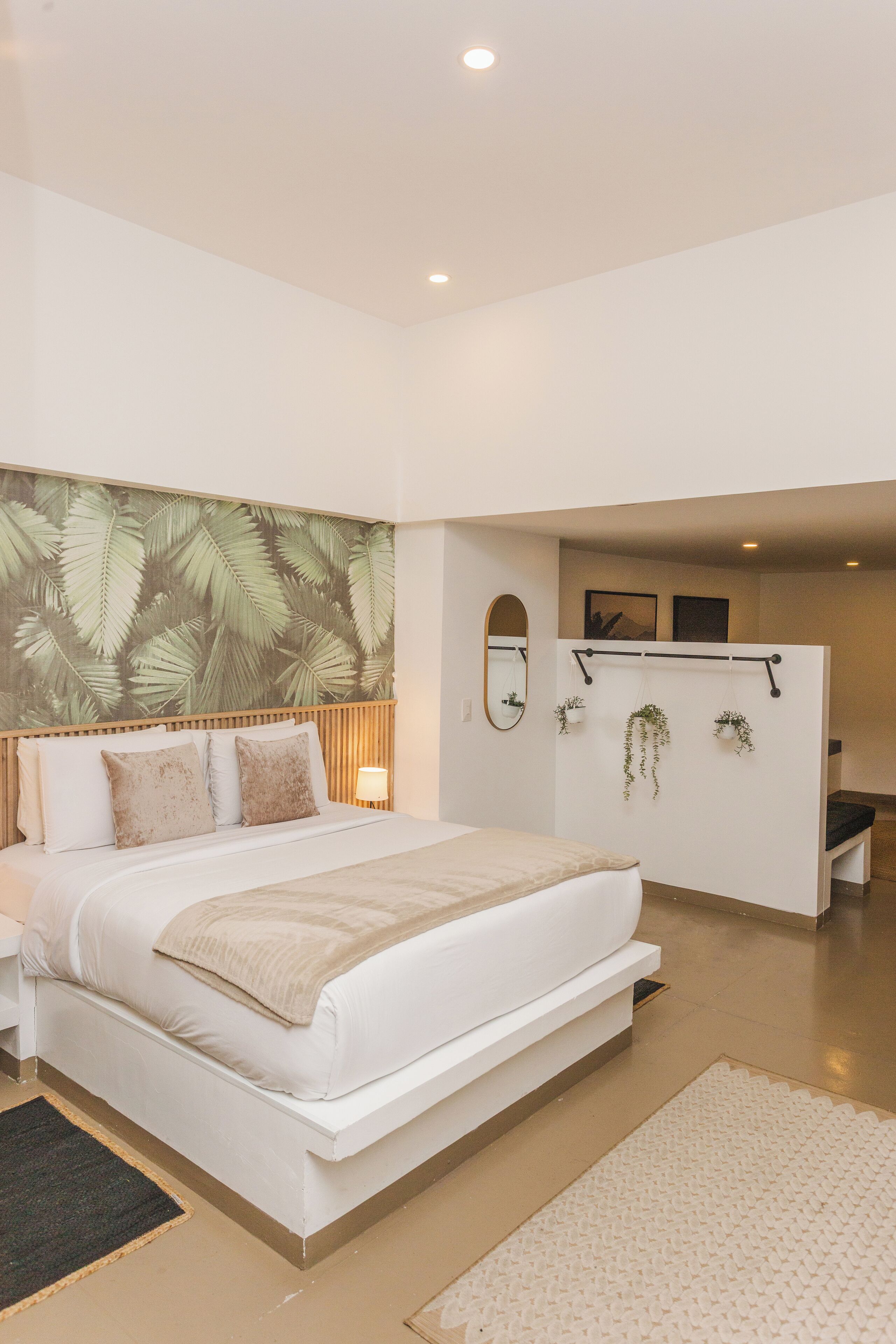 Standard Suite | In-room safe, iron/ironing board, free WiFi