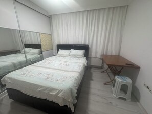 Room, 1 Double Bed | Laptop workspace, free WiFi - maldivler pansiyon (Yesilova)