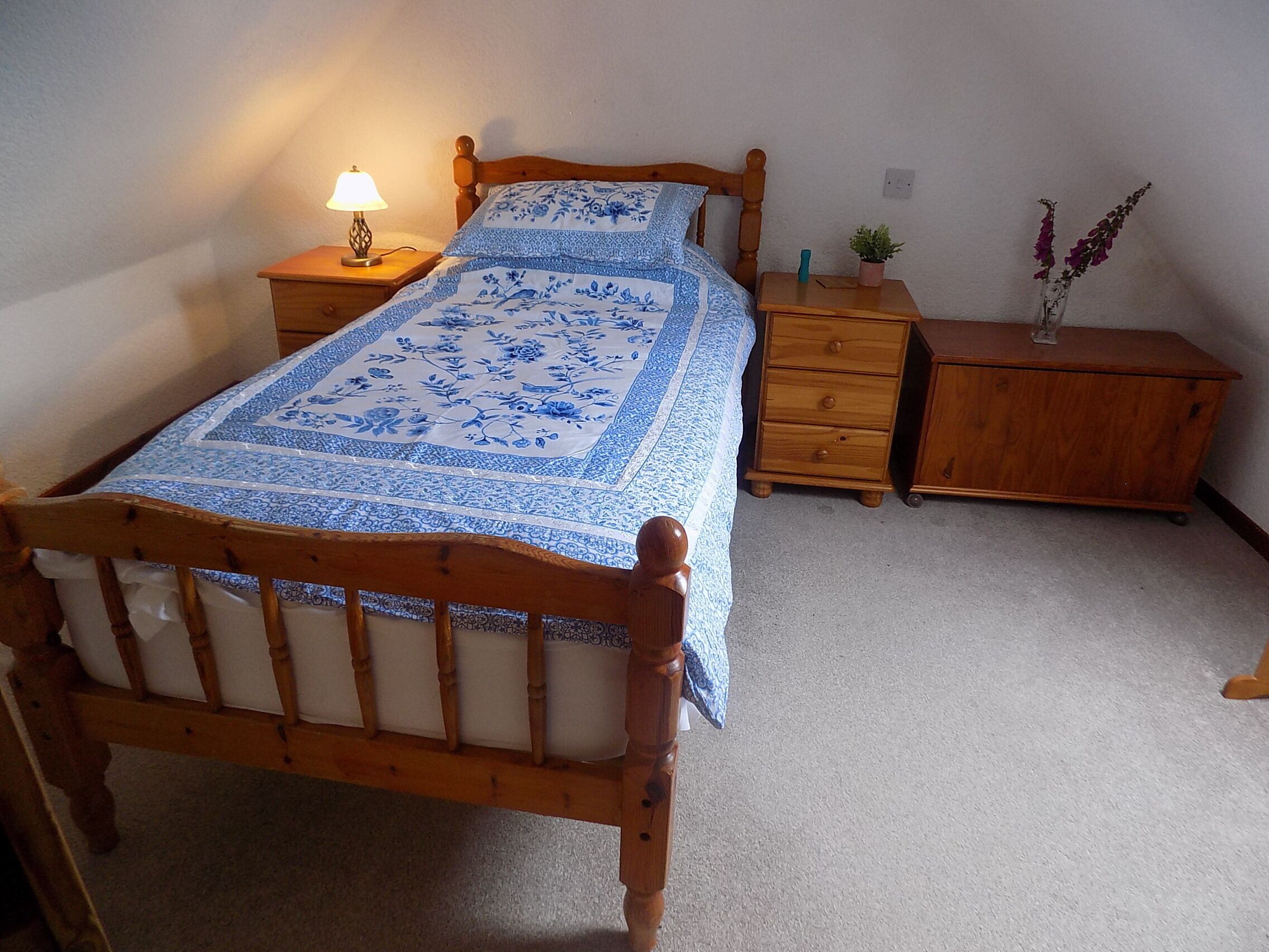 3 多间卧室、WiFi、床单