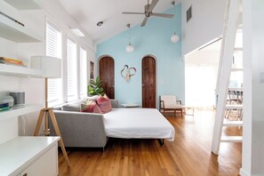 2 bedrooms, iron/ironing board, travel crib, free WiFi