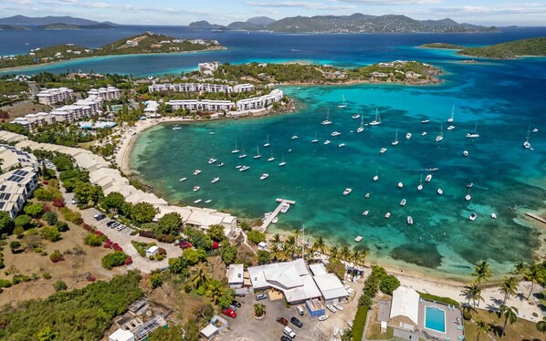 Marina - Beachfront 3br condo with pool & gym! (St. Thomas)