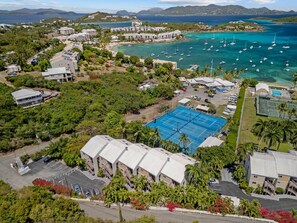 Sport court - Beachfront 3br condo with pool & gym! (St. Thomas)