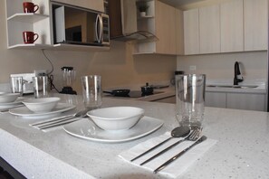 Family Apartment, 2 Bedrooms, Kitchenette, City View | Private kitchen - Departamentos exclusivos, equipados y amueblados en Torre Barrio Vergel (Monterrey)