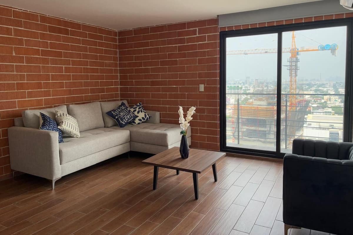 Family Apartment, 2 Bedrooms, City View | Living area