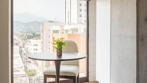 Economy Studio, 1 Bedroom, City View - Departamentos exclusivos, equipados y amueblados en Torre Barrio Vergel (Monterrey)