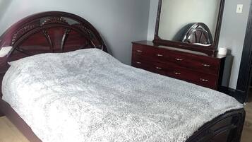 1 bedroom, iron/ironing board, WiFi