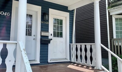 Queen Room at Blue House