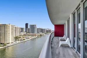 Unclassified image, 2 of 69, button - Ocean View 3 BDR Condo Pool Gym Private Balcony (Hallandale Beach)