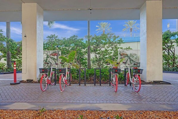 Apartment and Amenities