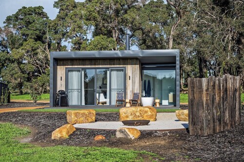 Chalet Coast | Walburra Brook Off-grid Luxury stay