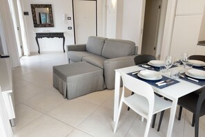 Living area - Exclusive Penthouse, Sea View, 100m from the beach (Alassio)