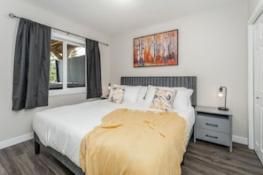 Desk, iron/ironing board, travel cot, free WiFi