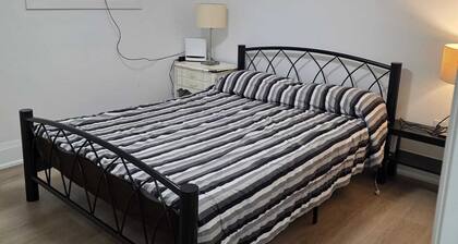 Cozy 3BR Basement in Scarborough â Kitchen & Bath