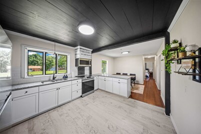 Charming Kansas City 3 bed, central to all KC attractions
