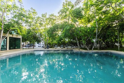 Tulum Inspired 3Bedroom Home in Playa del Carmen, Private Rooftop Pool Access
