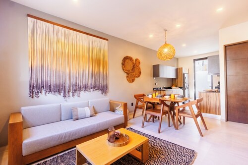 Tulum Inspired 3Bedroom Home in Playa del Carmen, Private Rooftop Pool Access
