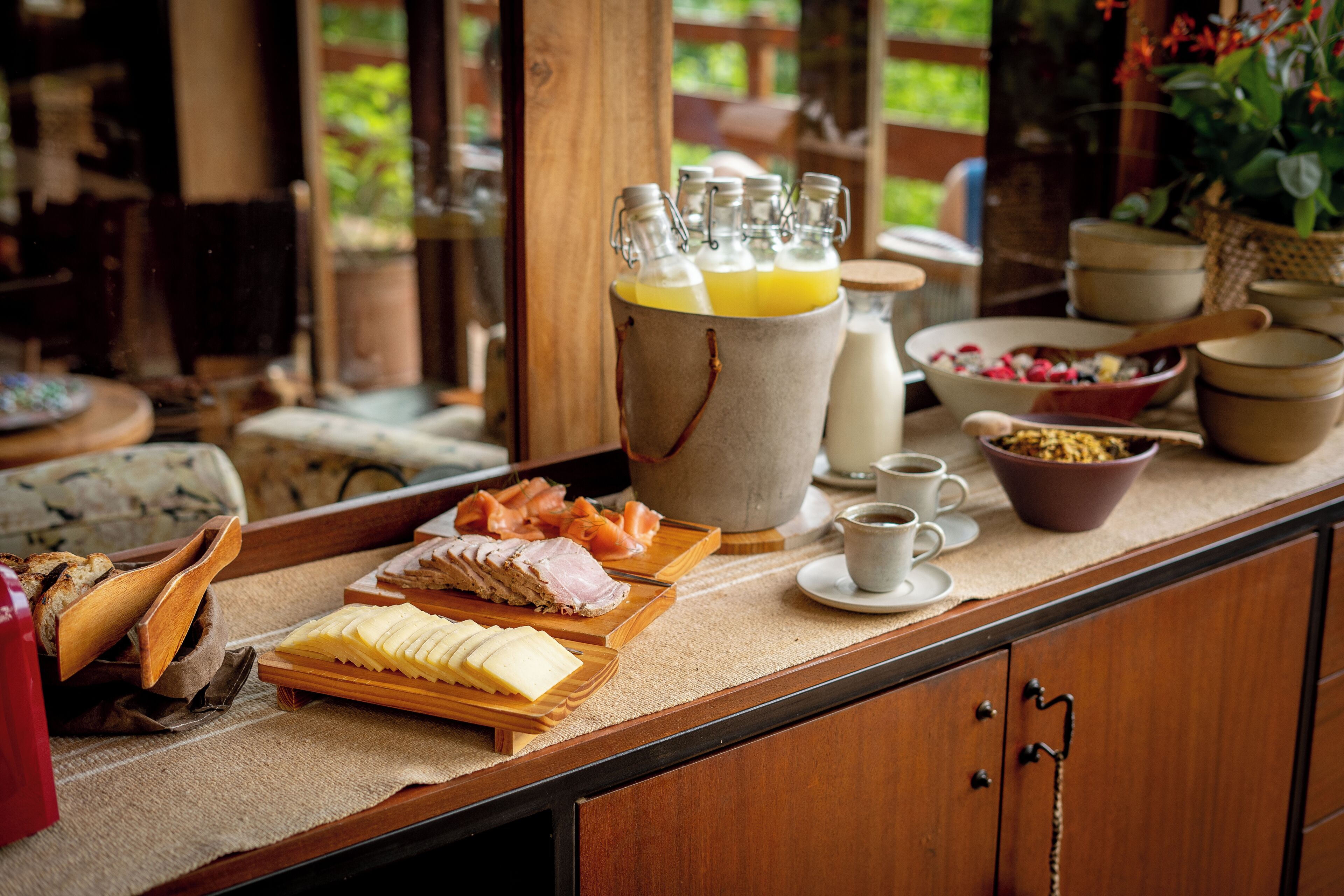 Free daily continental breakfast