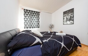 2 habitaciones, cuna de viaje, wifi gratis y ropa de cama 