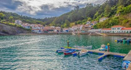 Modern Apartment with Stunning Terrace & Sea Views