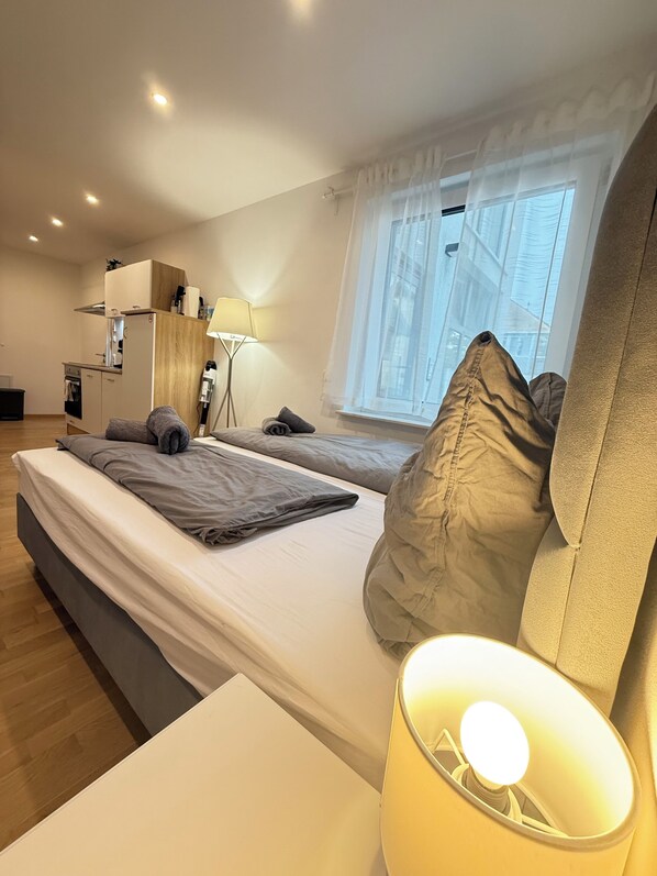 1 soverom, internettilgang og sengetøy