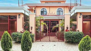 Fachada del alojamiento