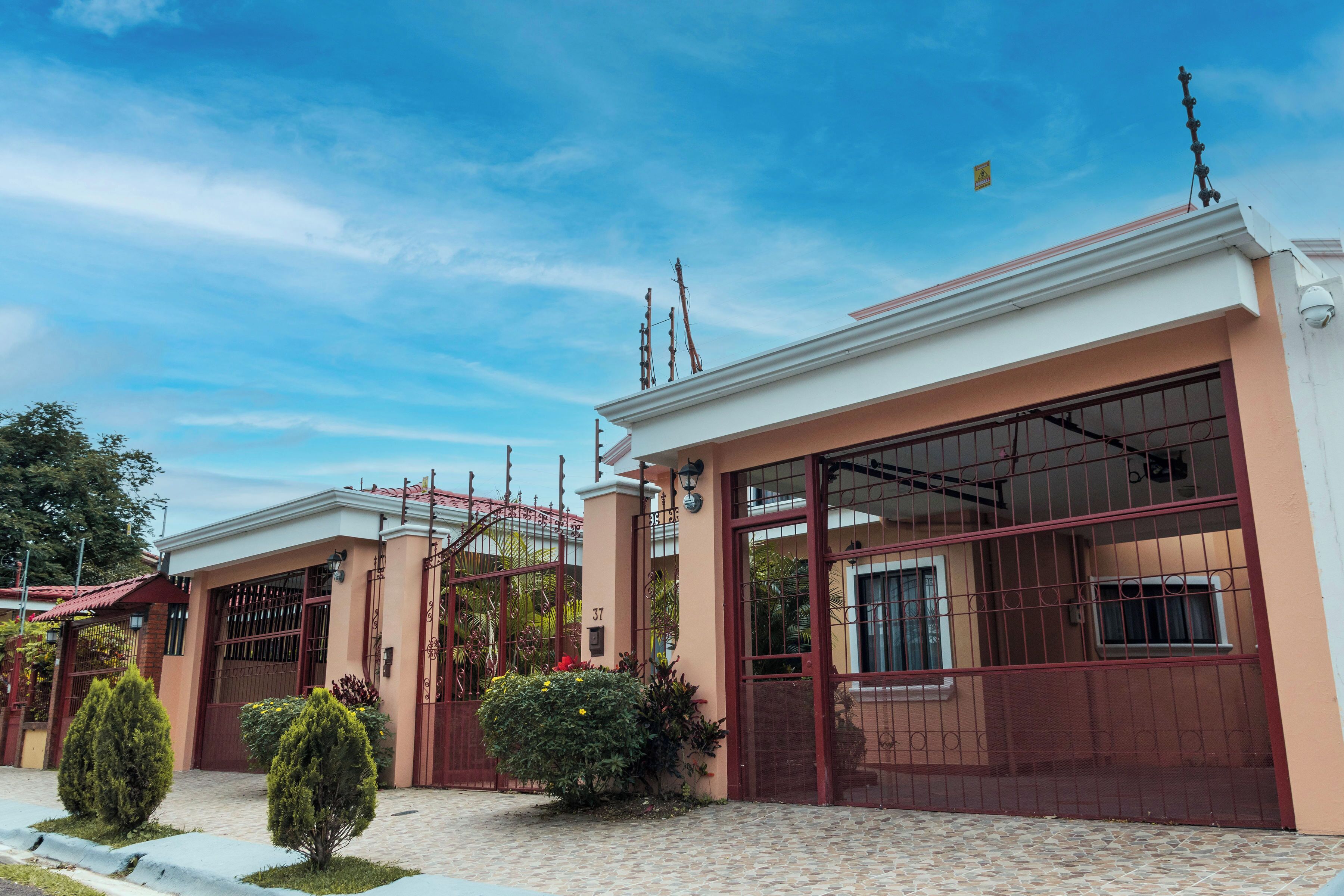 Photo - Brisas del Aeropuerto Airport Breezes inn