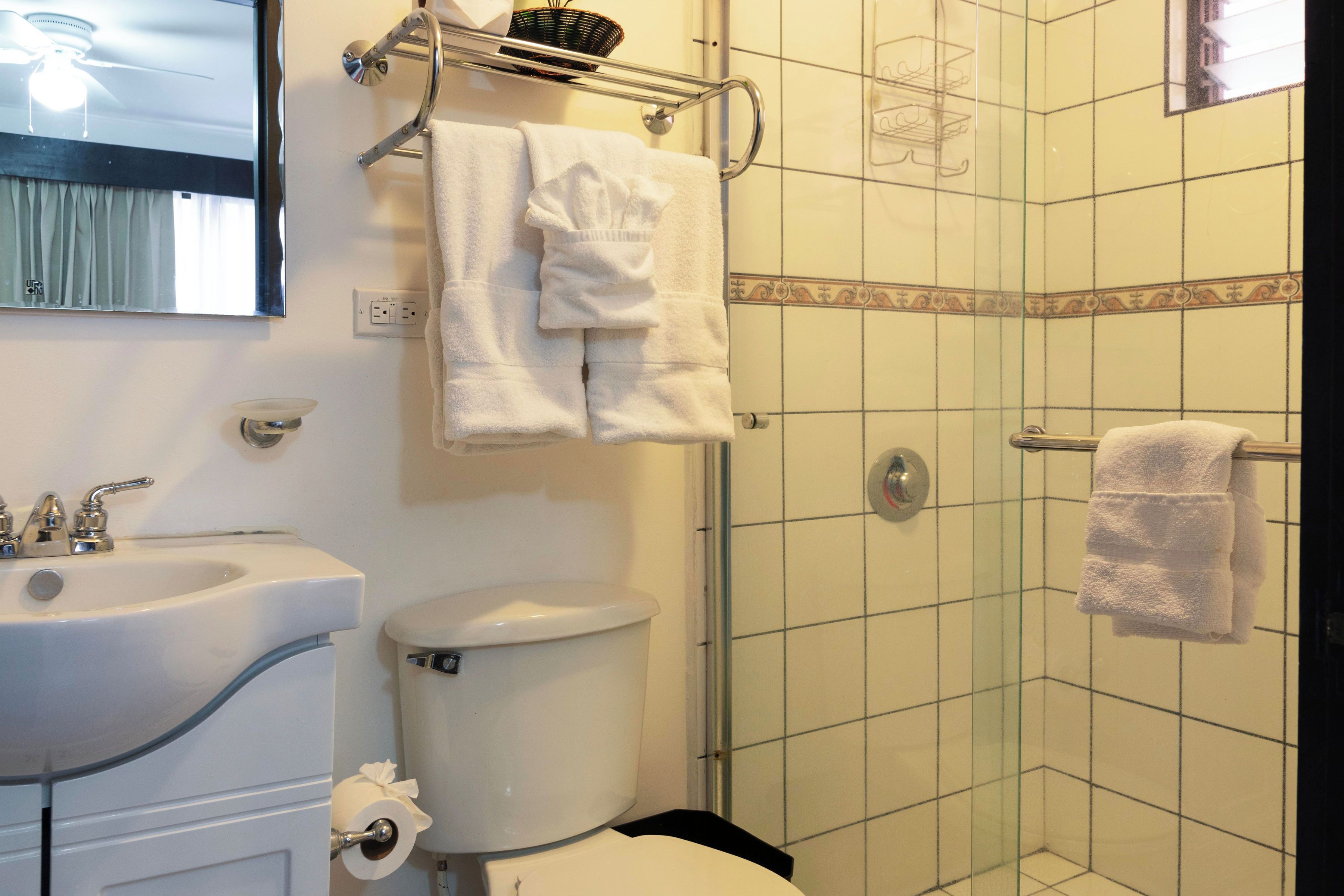 Photo - Brisas del Aeropuerto Airport Breezes inn