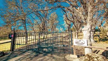 Enceinte de lâhĂ©bergement