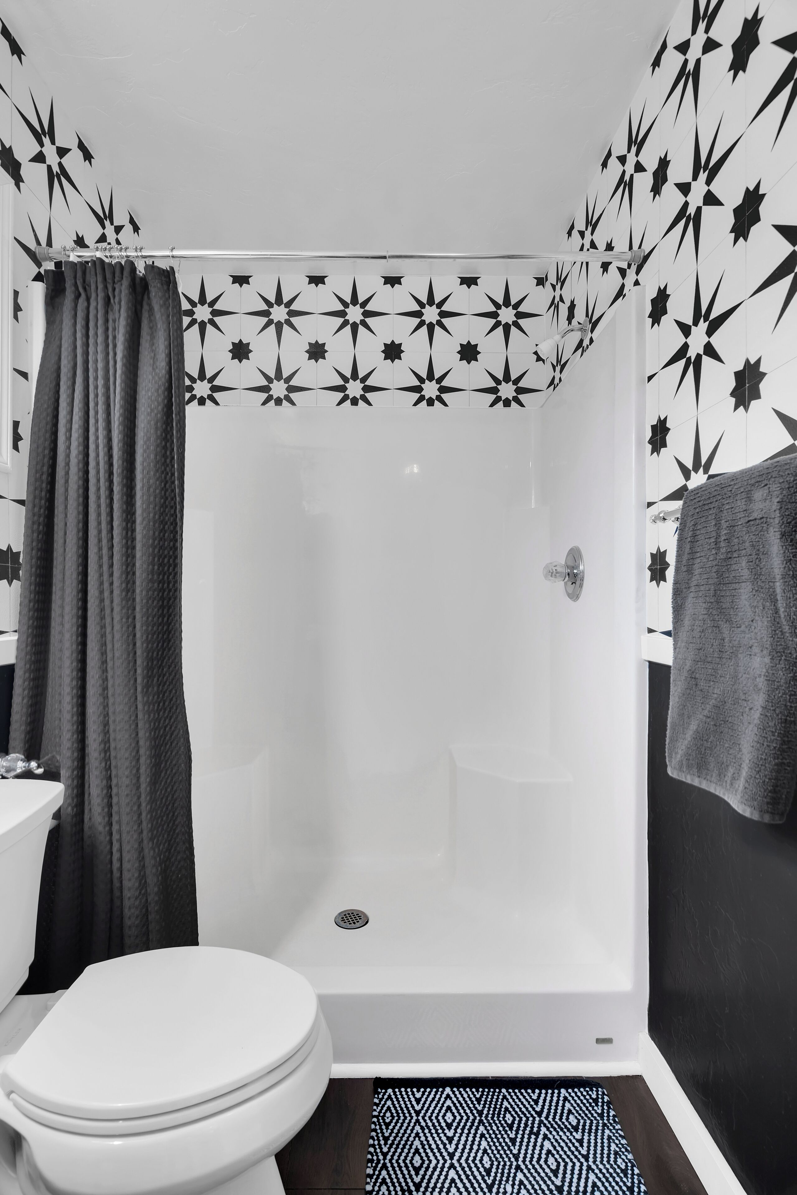 Dusche, Handtücher, Seife, Toilettenpapier