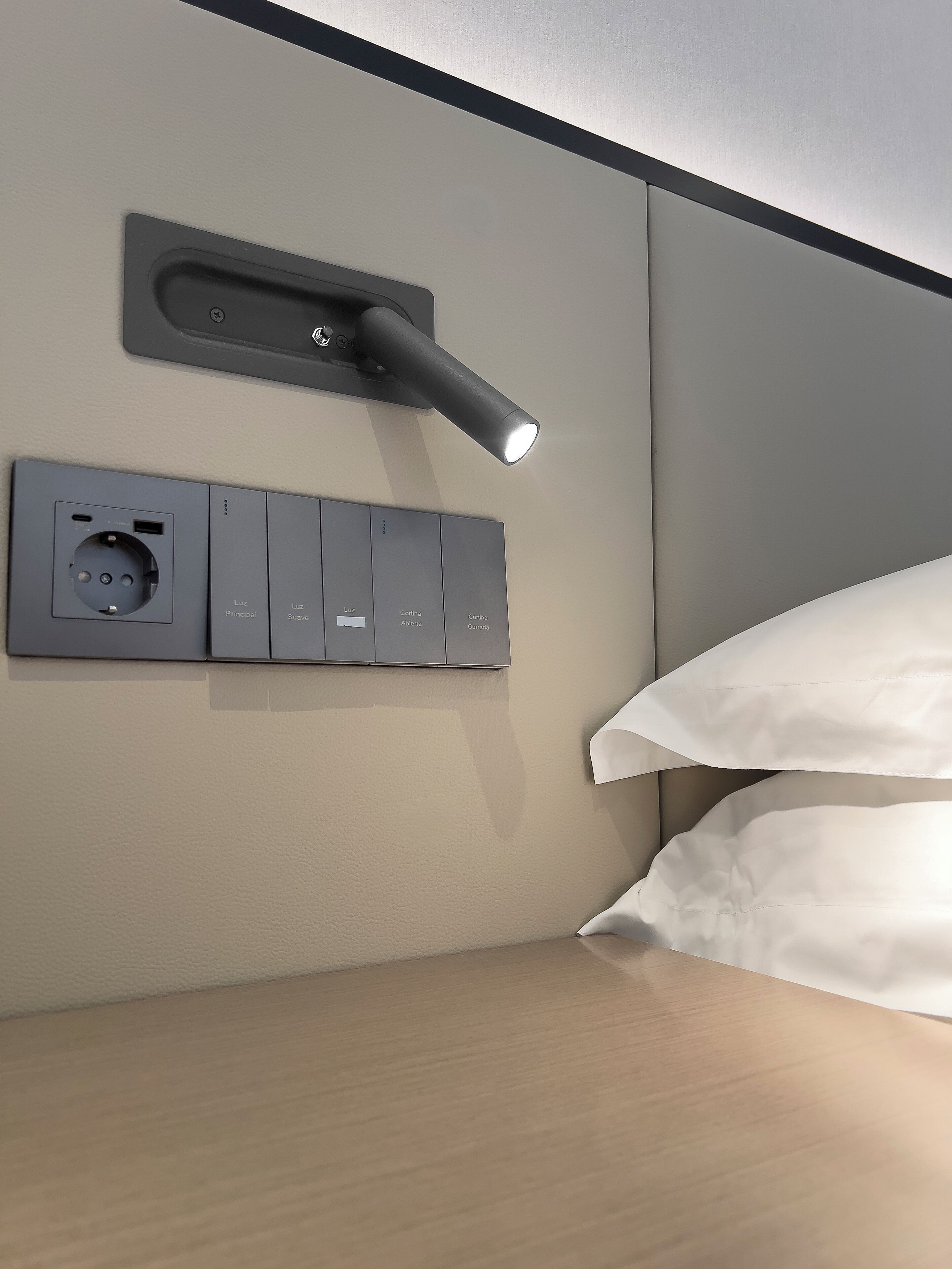 Classic Single Room | In-room safe, blackout curtains, soundproofing, free WiFi